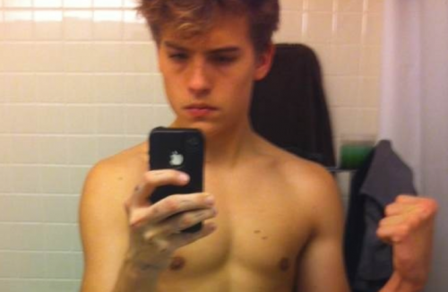 Dylan Sprouse Leaked Pics